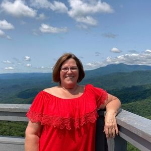 Meet your Posher, Joy